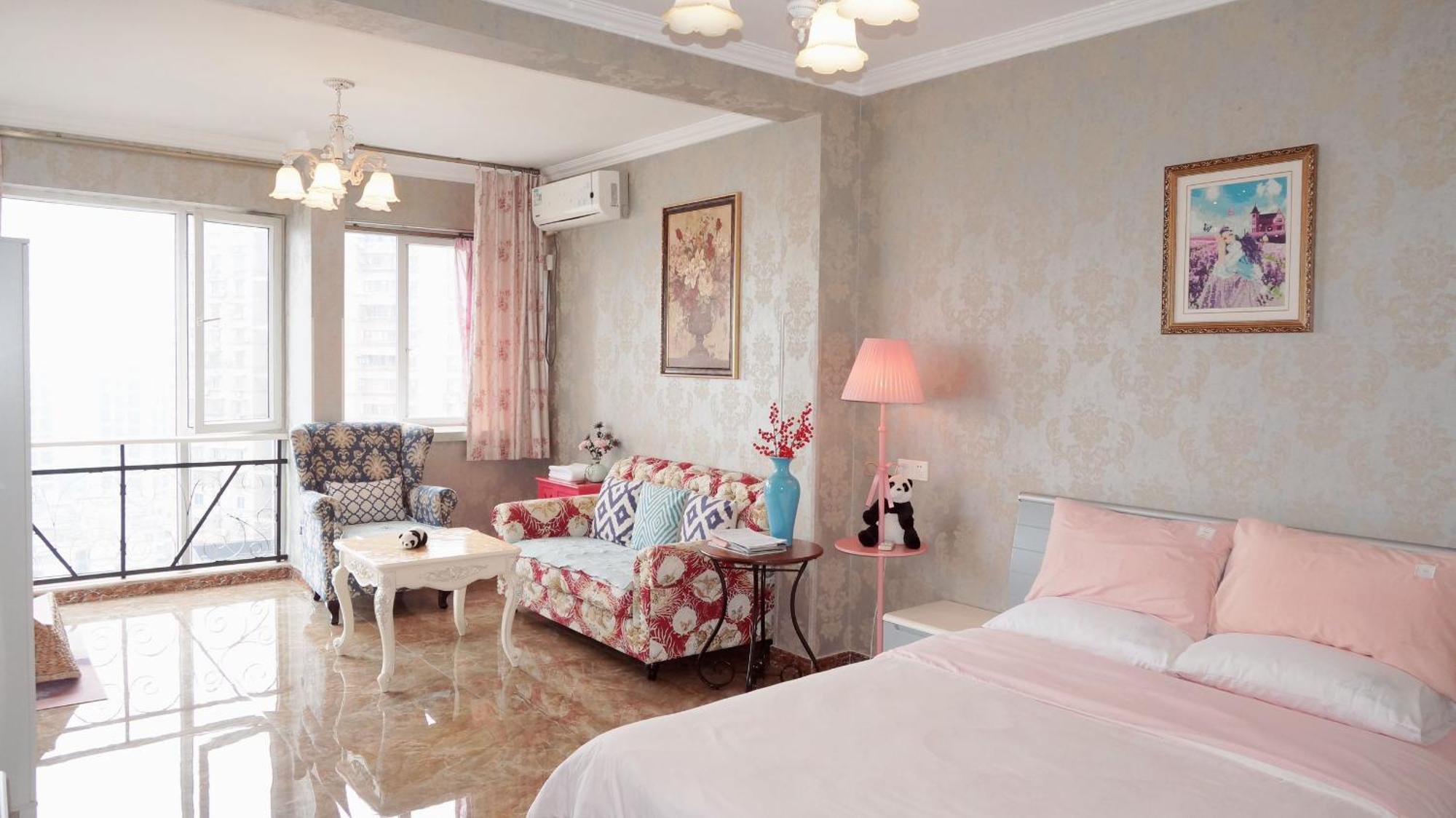 Xiao Yu Residential Near Jiefangbei And Hongya Cave *